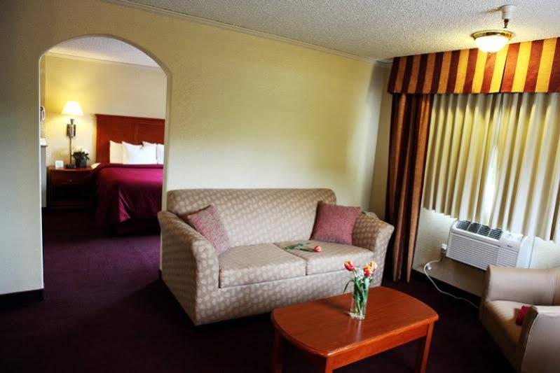Clarion Inn Renton-Seattle Εξωτερικό φωτογραφία