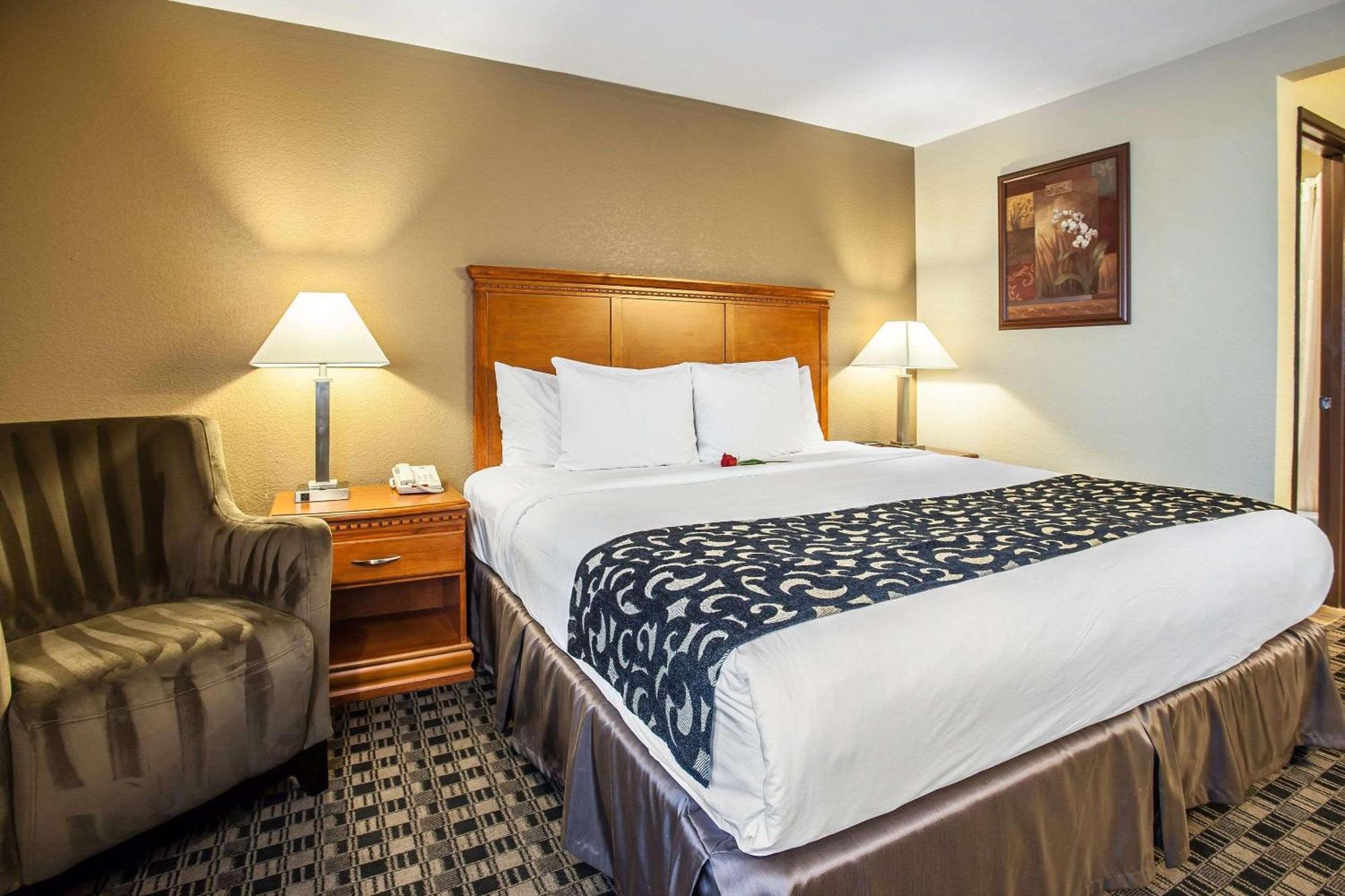 Clarion Inn Renton-Seattle Εξωτερικό φωτογραφία