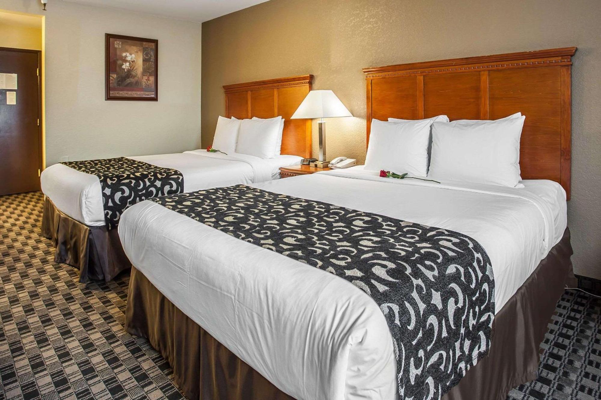 Clarion Inn Renton-Seattle Εξωτερικό φωτογραφία